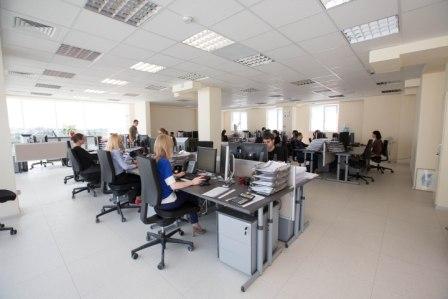 Suprafata minimala de inchiriere la EuroTower - jumatate de etaj Pentru divizarea suprafetei e posib...